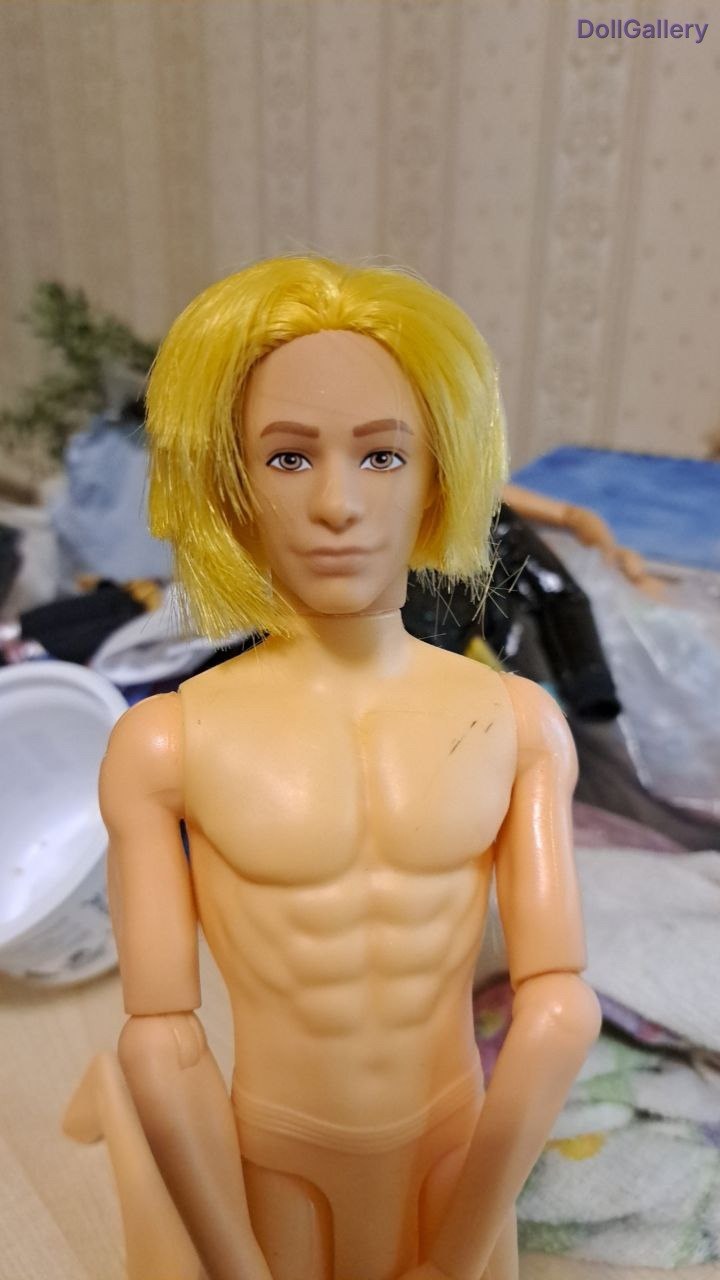 Кукла Barbie, Софийский Алекс