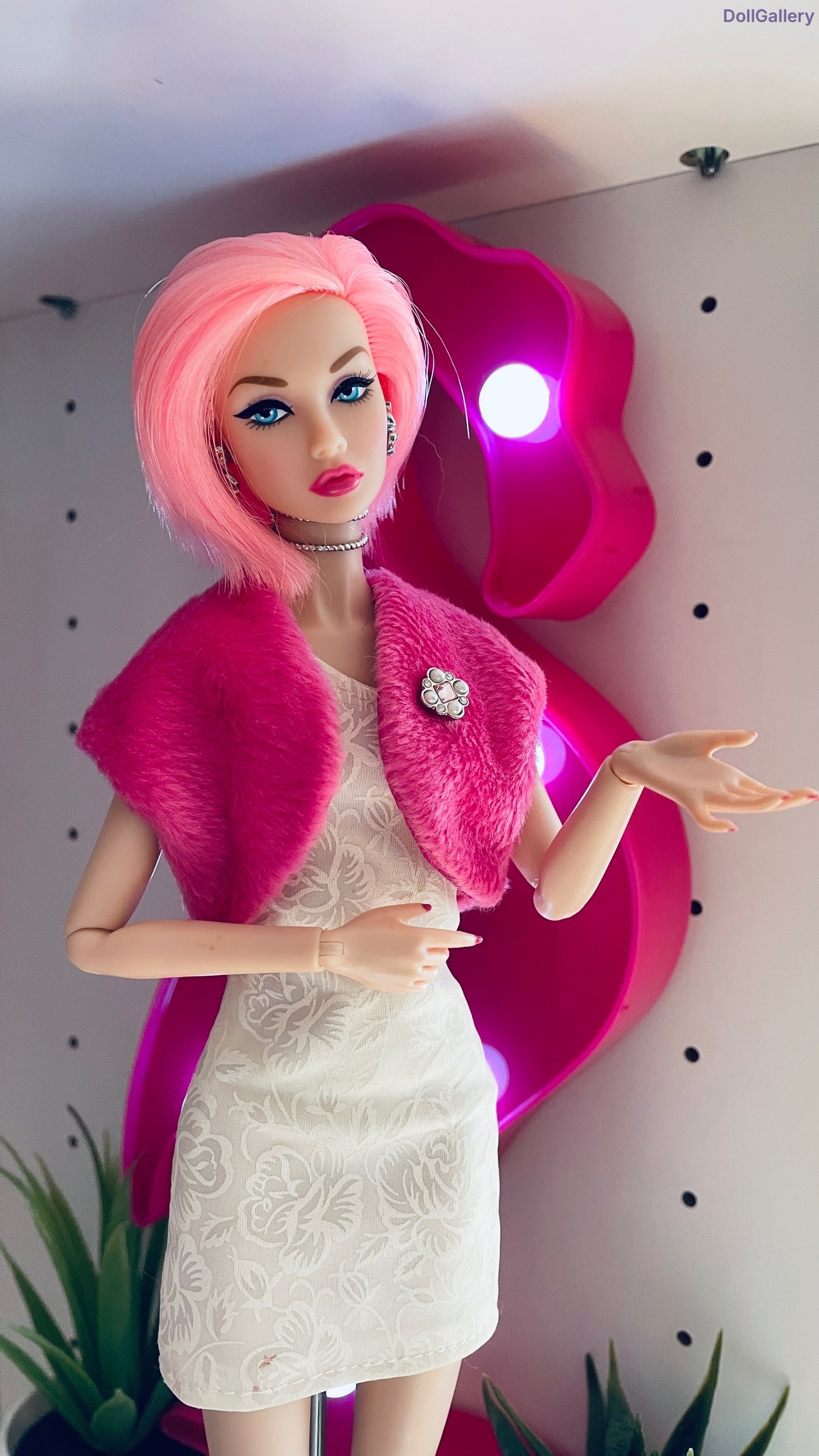 Кукла Integrity Toys, Кэтрин